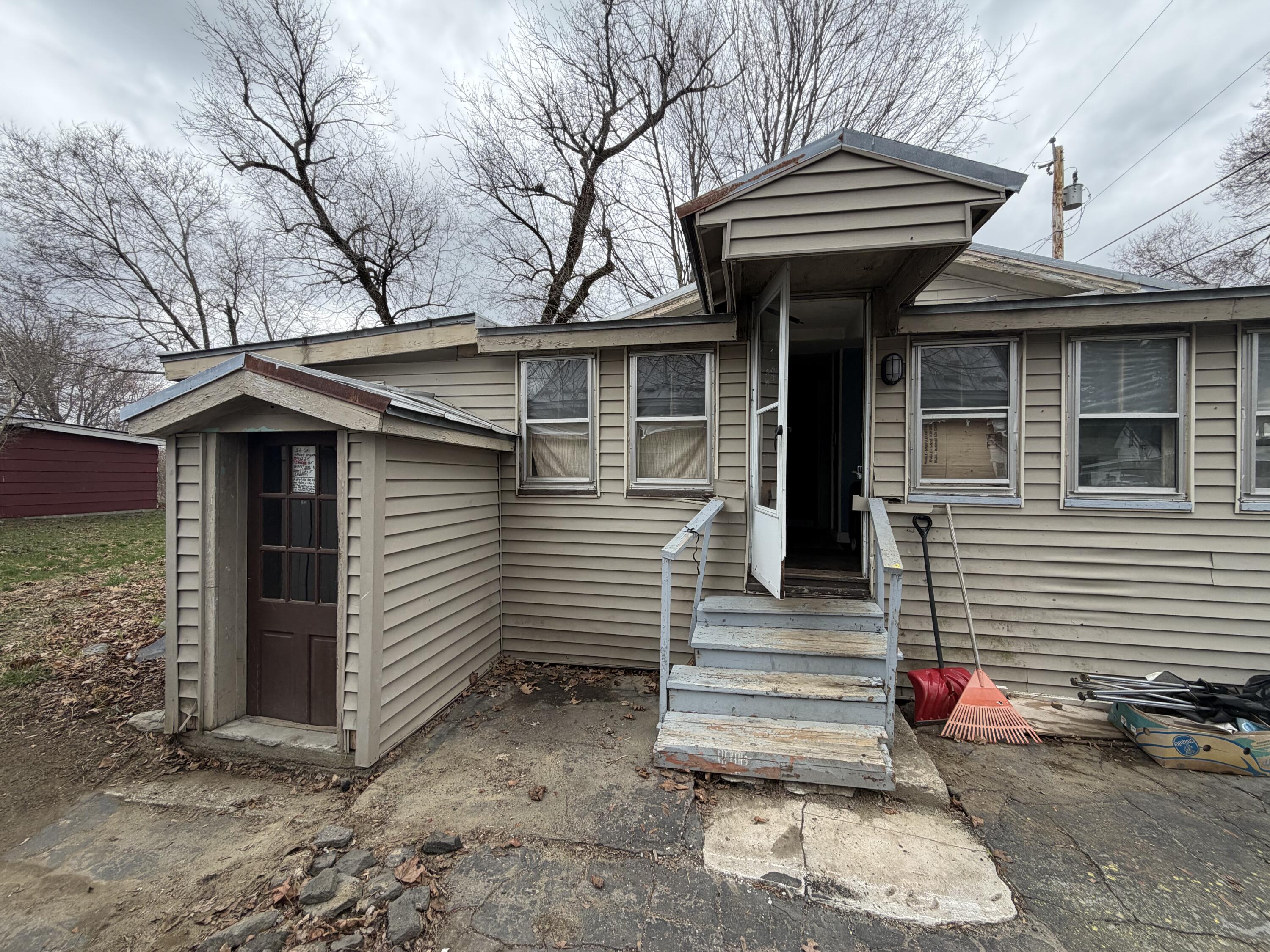 27 Saint John Street