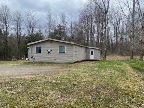 Photo of 312 Ridge Road, Fairfield, ME 04937 (MLS # 1659330)