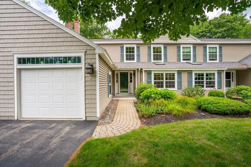 Photo of 43 Schooner Way #27, Wells, ME 04090 (MLS # 1657600)