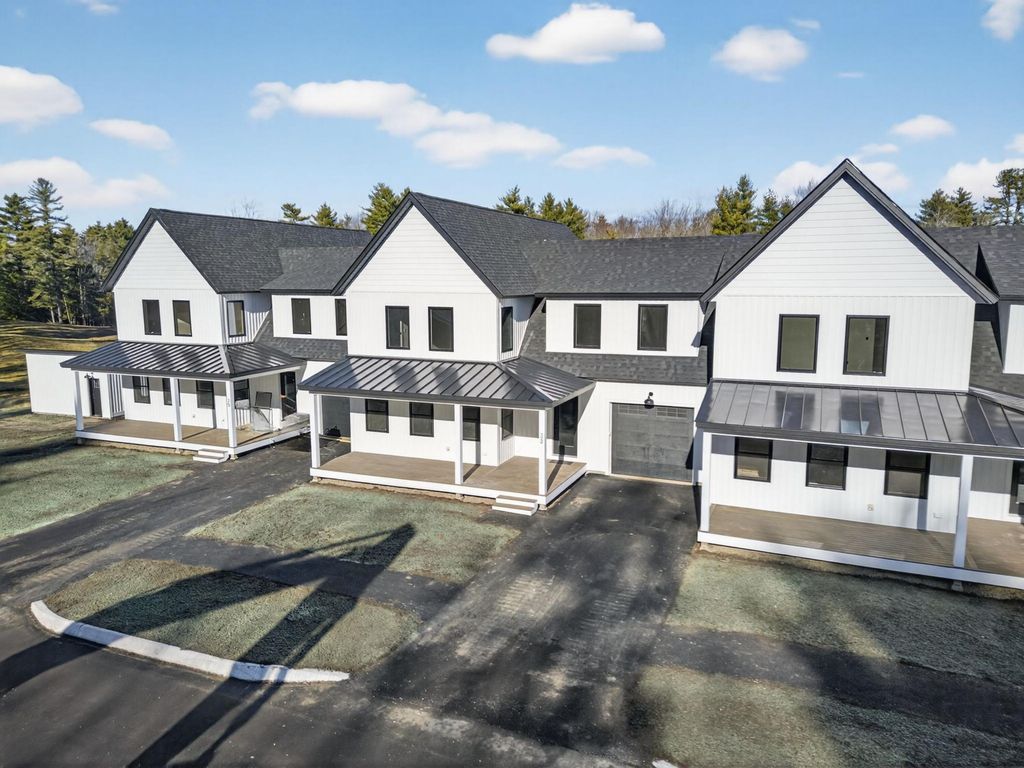 Photo of 30 Fairway Commons Drive #10, Gorham, ME 04038 (MLS # 1639731)