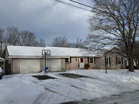 Photo of 9 Osborne Road, Gorham, ME 04038 (MLS # 1646877)