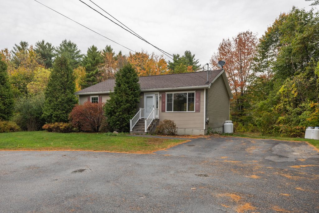 Photo of 11 Alec Street, Lewiston, ME 04240 (MLS # 1641470)