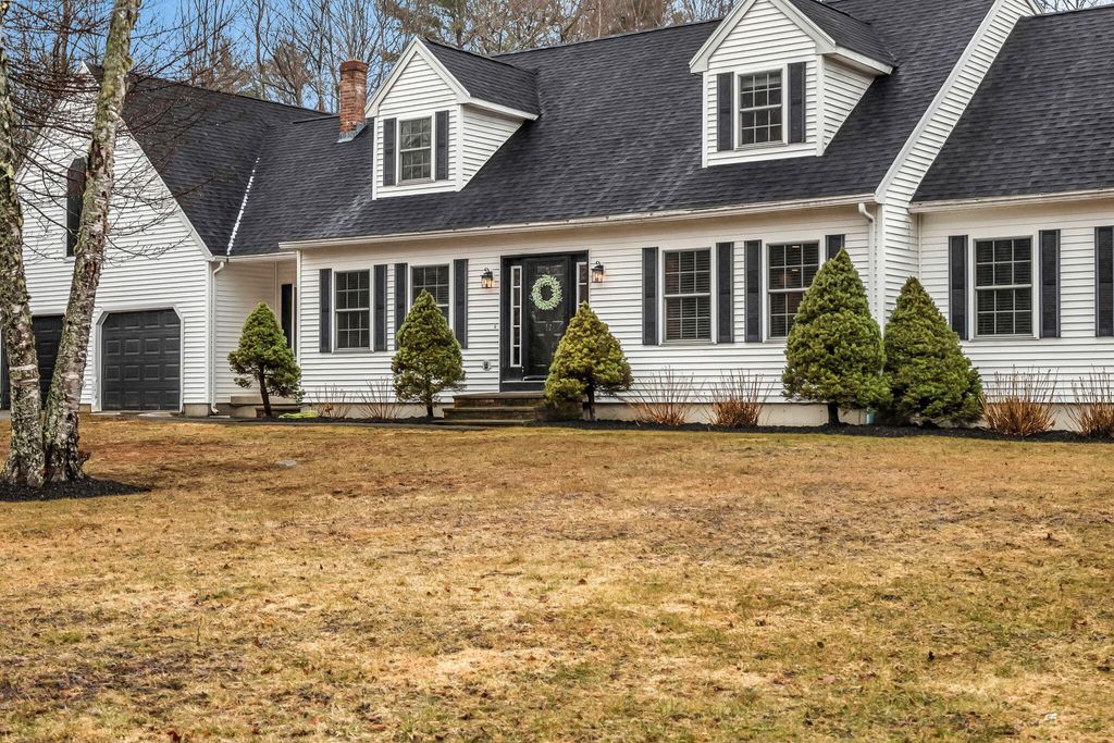 Photo of 12 Surrey Lane, Hampden, ME 04444 (MLS # 1657059)