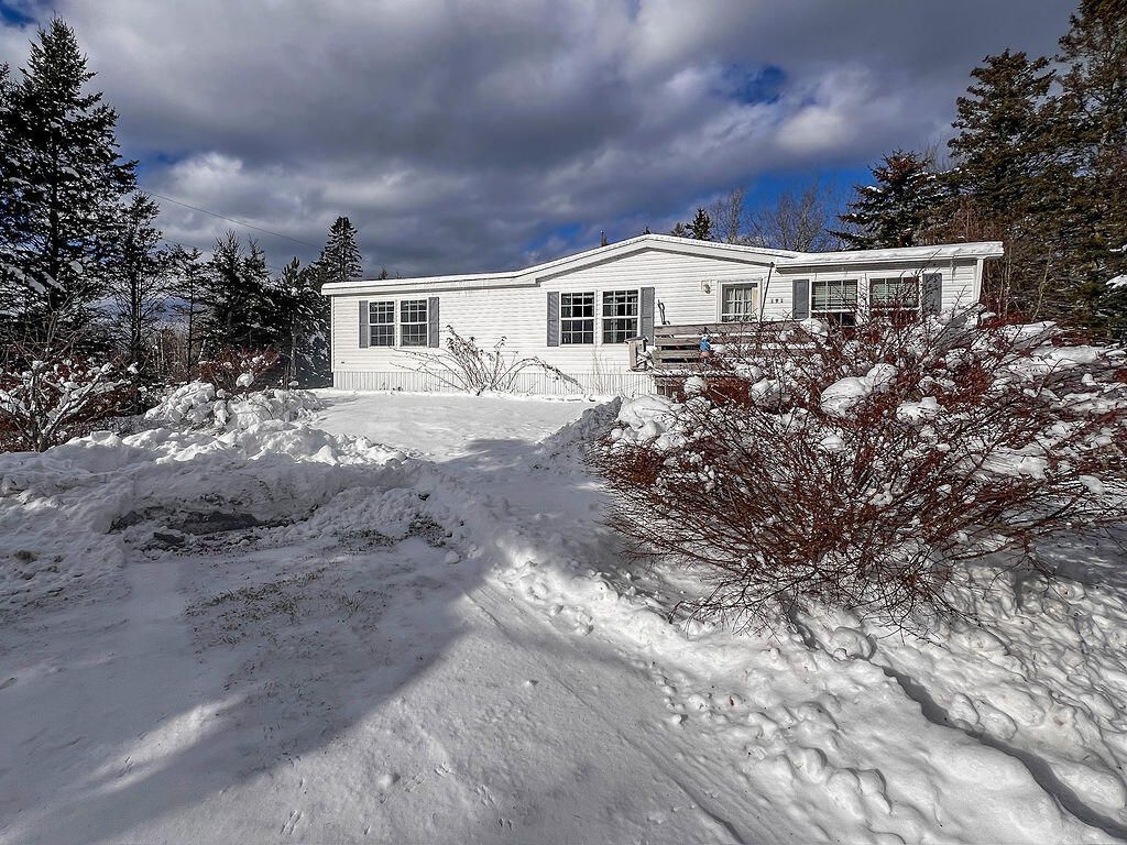 Photo of 191 Sunset Cross Road, Deer Isle, ME 04627 (MLS # 1650769)