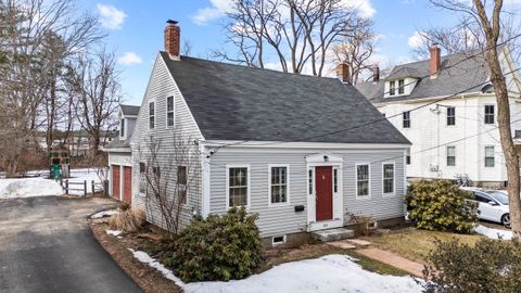 Photo of 166 E Main Street, Yarmouth, ME 04096 (MLS # 1654445)