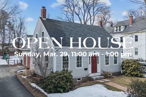 Photo of 166 E Main Street, Yarmouth, ME 04096 (MLS # 1654445)