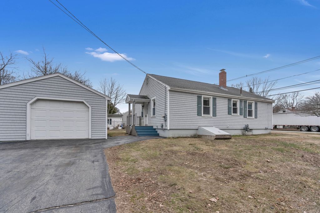 Photo of 1733 Forest Avenue, Portland, ME 04103 (MLS # 1649461)