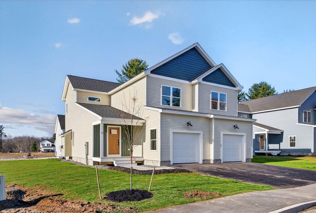 Photo of 10 Nicklaus Lane, Westbrook, ME 04092 (MLS # 1649350)