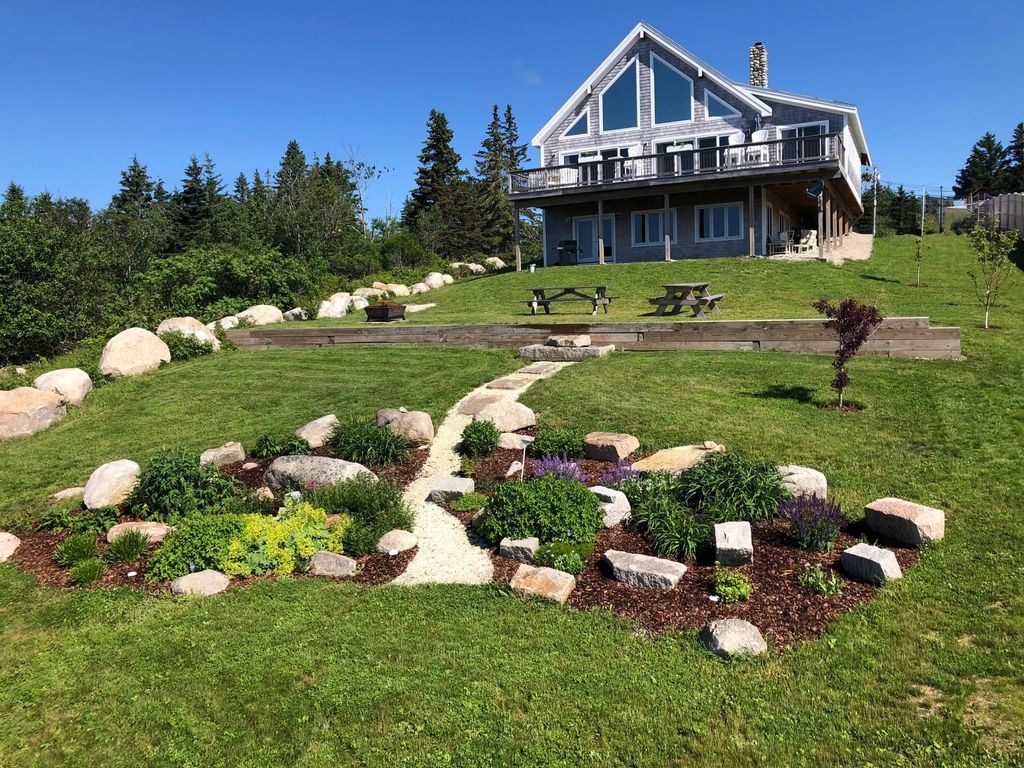 Photo of 28 City Point Road, Vinalhaven, ME 04863 (MLS # 1657206)