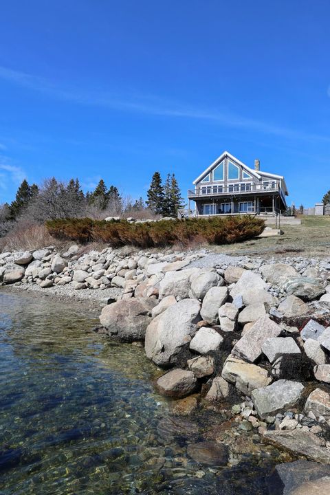 Photo of 28 City Point Road, Vinalhaven, ME 04863 (MLS # 1657206)