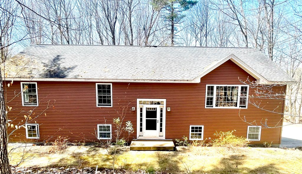 Photo of 6 Eisenhower Court, Naples, ME 04055 (MLS # 1660649)