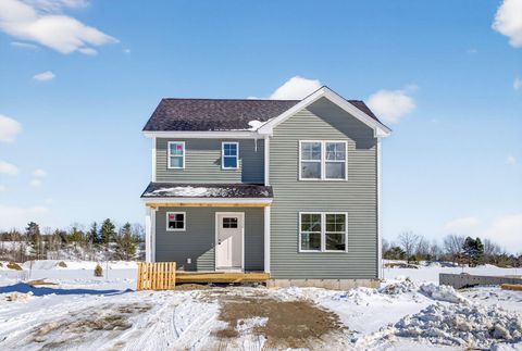 Photo of 12 Feldspar Lane #27, Cumberland, ME 04021 (MLS # 1652853)