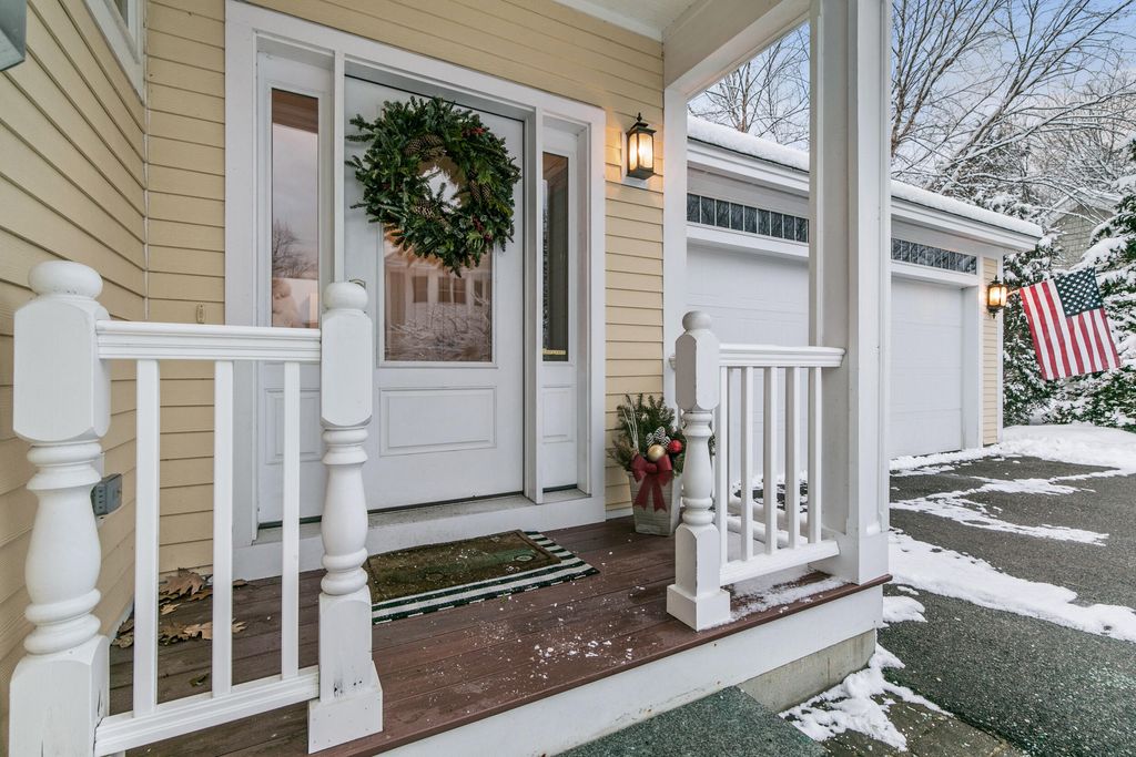 Photo of 46 Ridgewood Drive #A3, Falmouth, ME 04105 (MLS # 1650353)