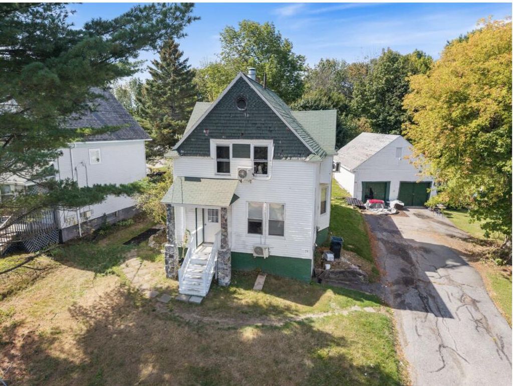 Photo of 154 Madison Street, Auburn, ME 04210 (MLS # 1659767)