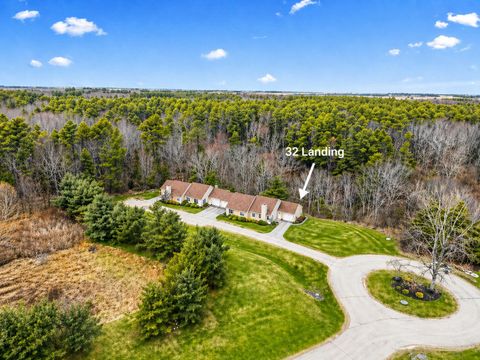 Photo of 32 Landing Drive #32, Kennebunk, ME 04043 (MLS # 1659448)