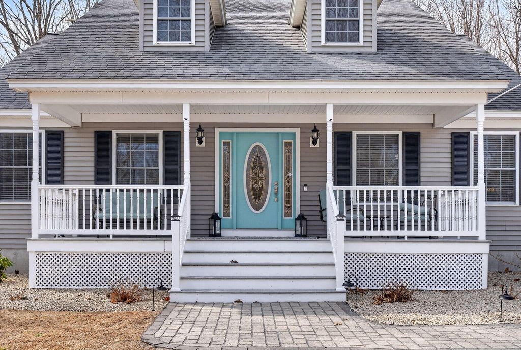 Photo of 19 Deer Hill N, Standish, ME 04084 (MLS # 1657802)