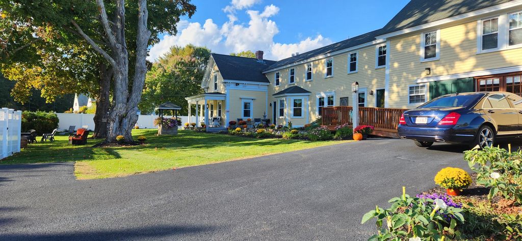 Photo of 525 Post Road, Wells, ME 04090 (MLS # 1658055)