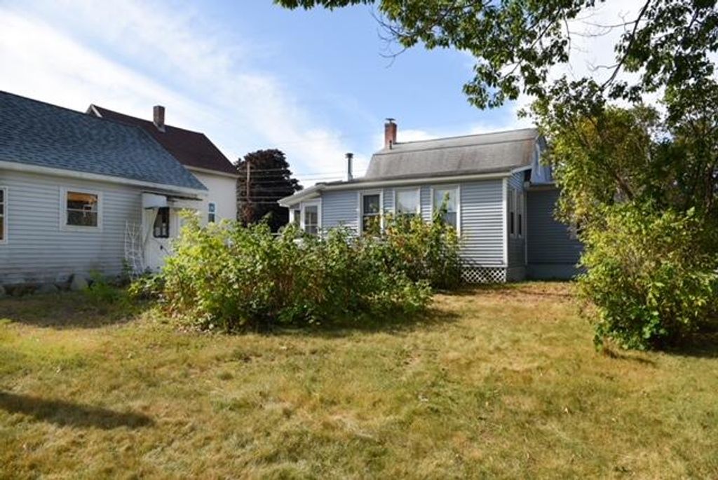 Photo of 480 Webster Street, Lewiston, ME 04240 (MLS # 1636270)