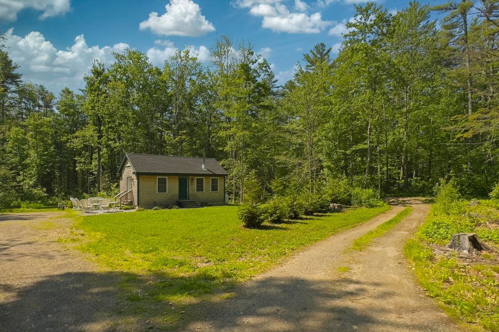 Photo of 4 Boulder Cove Way, Bremen, ME 04551 (MLS # 1654468)