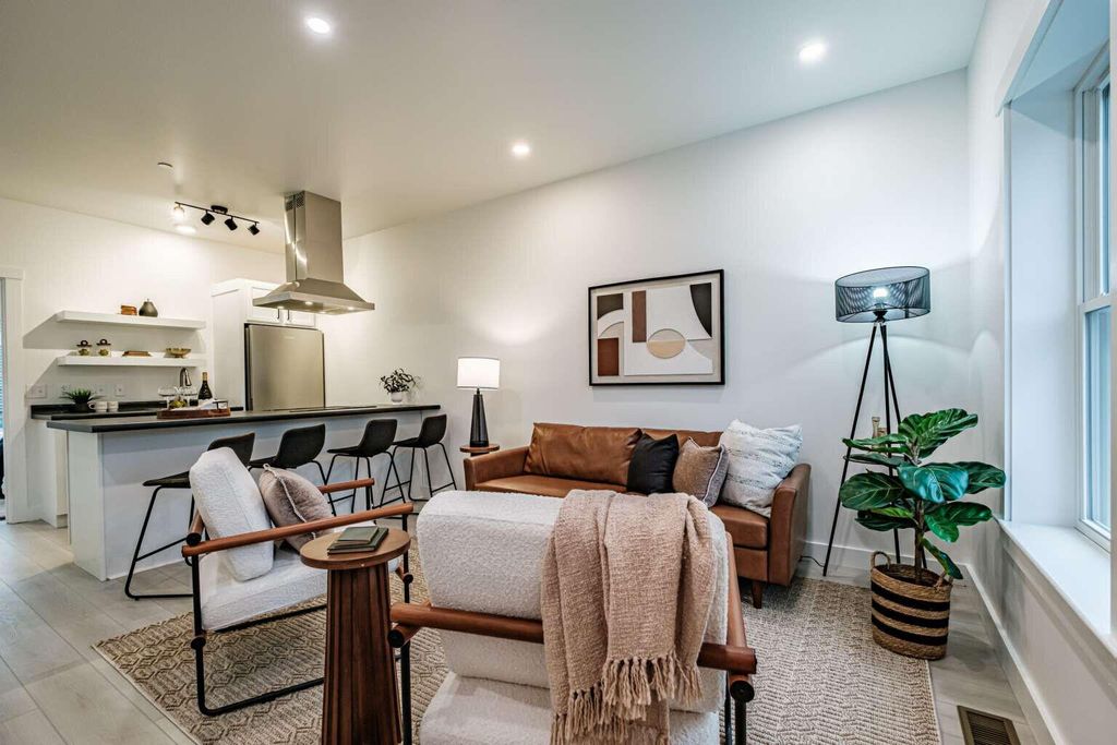 Photo of 65 Dougherty Court #102, Portland, ME 04102 (MLS # 1652384)