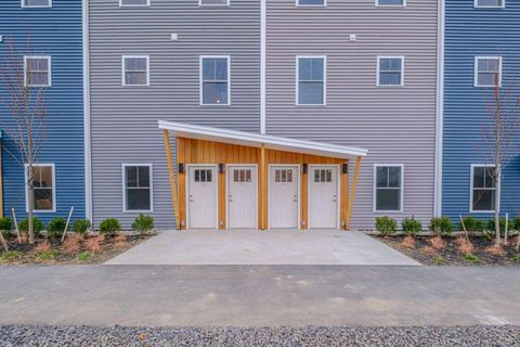 Photo of 65 Dougherty Court #102, Portland, ME 04102 (MLS # 1652384)