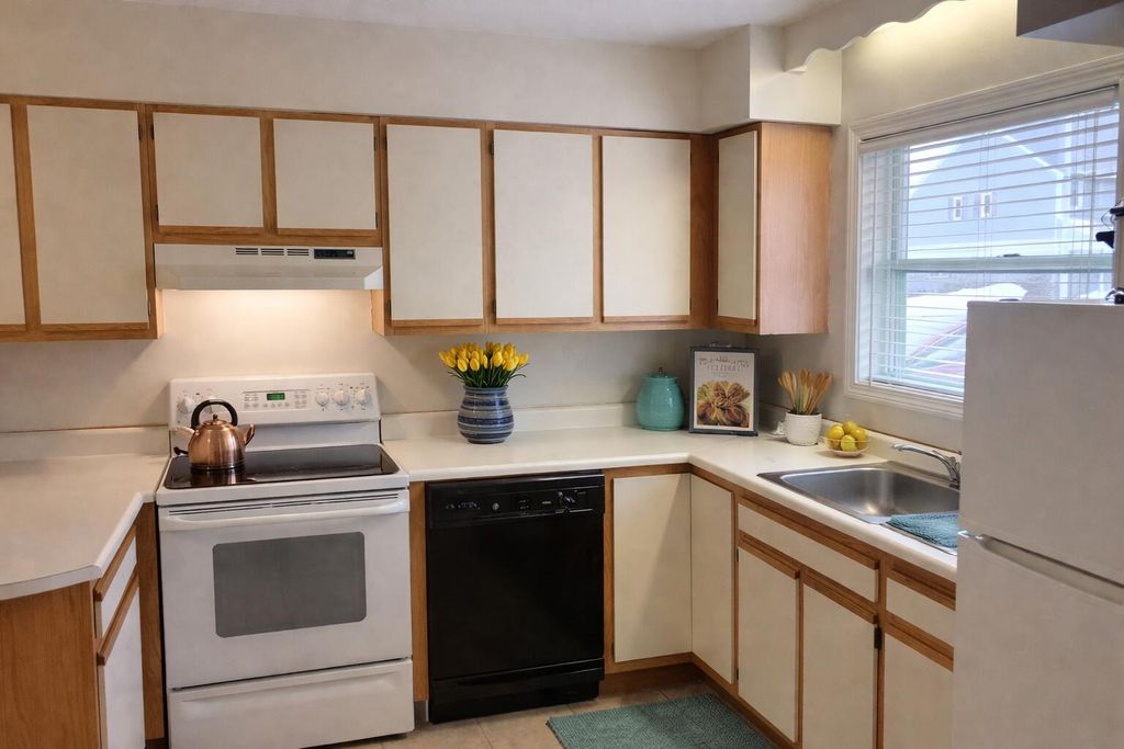 Photo of 24 Witham Street #16, Sanford, ME 04083 (MLS # 1652523)