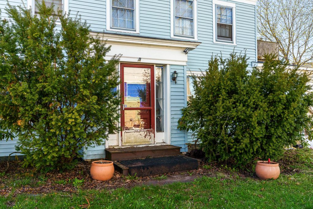 Photo of 9 Pleasant Street, Bath, ME 04530 (MLS # 1660478)