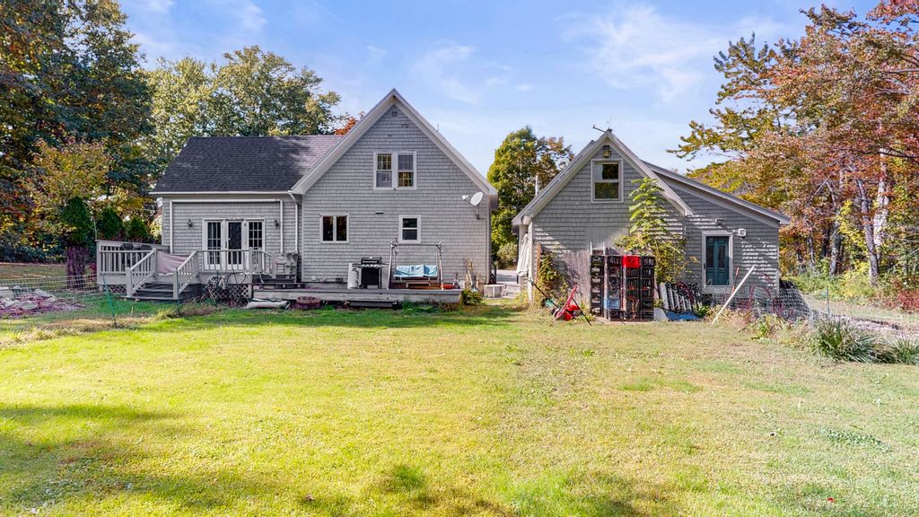 Photo of 105 Hogan Road, Lewiston, ME 04240 (MLS # 1639171)