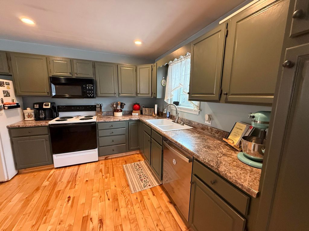 Photo of 311 Phinney Farm Road, Lincoln, ME 04457 (MLS # 1653788)