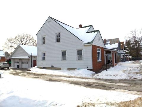 Photo of 4 Hazelwood Avenue, Waterville, ME 04901 (MLS # 1651727)