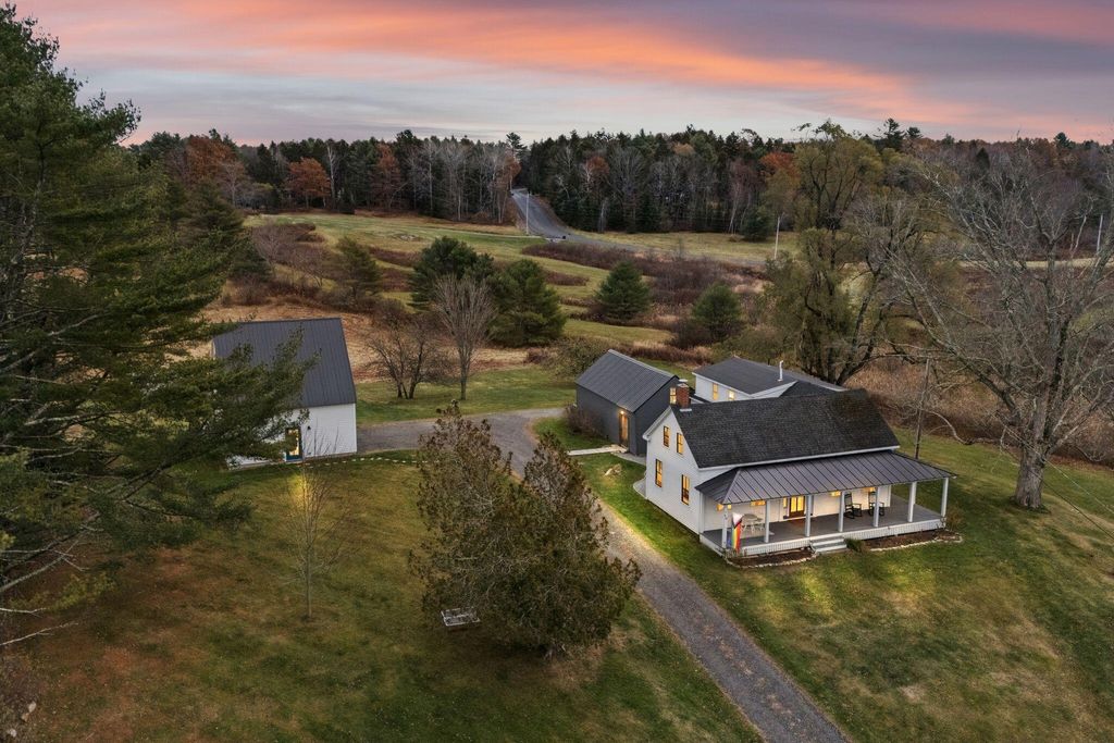 Photo of 10 Round Hill Lane, Brunswick, ME 04011 (MLS # 1652935)