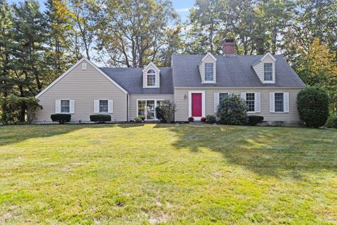 Photo of 2 Bunker Hill Terrace, Scarborough, ME 04074 (MLS # 1652643)