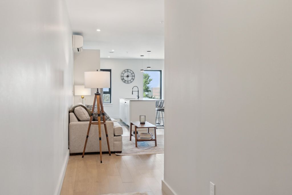 Photo of 75 Chestnut Street #307, Portland, ME 04102 (MLS # 1657140)