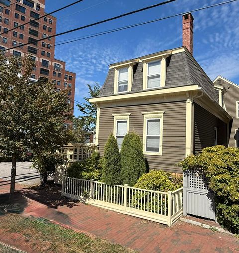 Photo of 379 Cumberland Avenue #3, Portland, ME 04101 (MLS # 1637198)