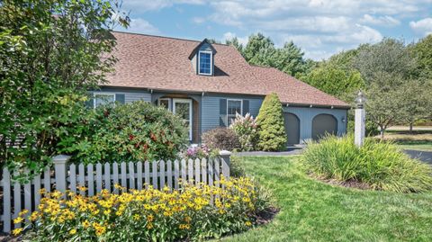 Photo of 1 Teal Point Drive #1, Scarborough, ME 04074 (MLS # 1654919)