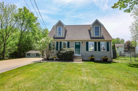 Photo of 4 Gambia Street, Hudson, NH 03051 (MLS # 1663909)