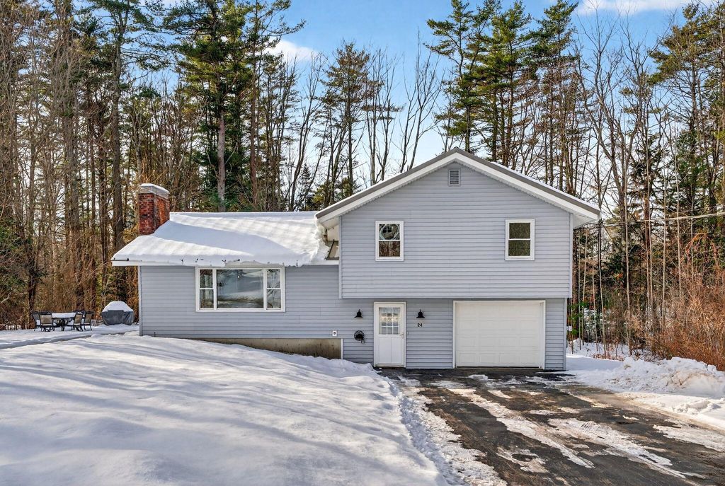 Photo of 24 Mast Lane, Yarmouth, ME 04096 (MLS # 1649311)