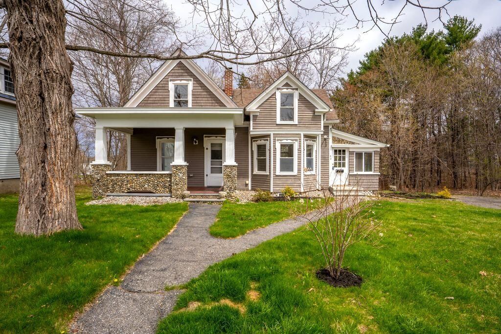 Photo of 40 Boston Avenue, Lewiston, ME 04240 (MLS # 1660065)