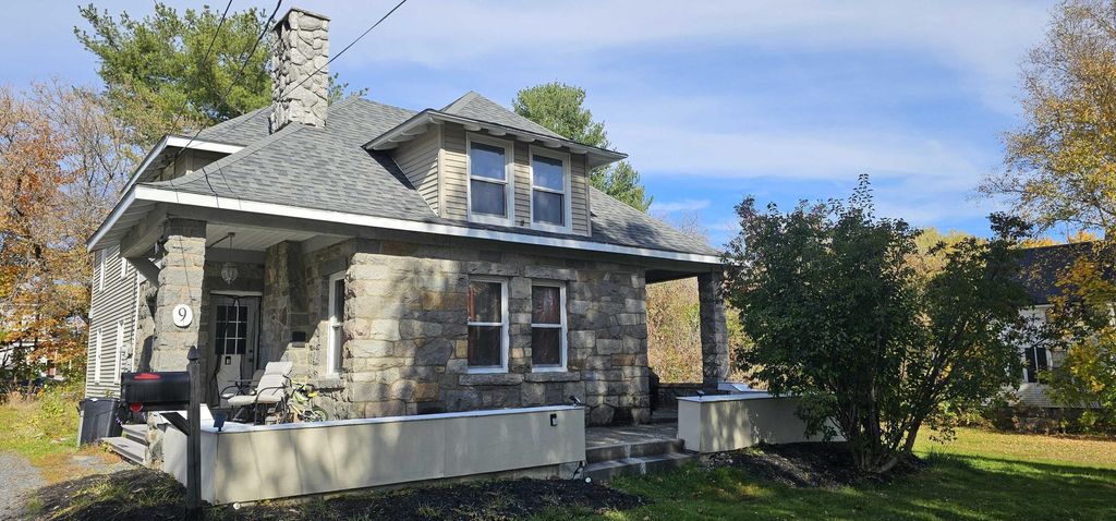 Photo of 9 School Street, Presque Isle, ME 04769 (MLS # 1640976)