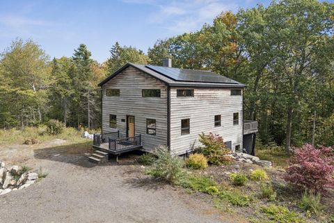 Photo of 29 Punkin Hill Road, South Thomaston, ME 04858 (MLS # 1647434)