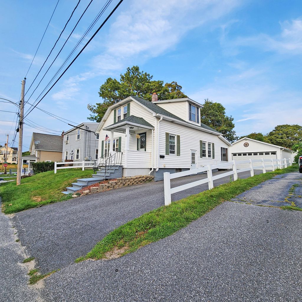 Photo of 21 Moody Street, Lewiston, ME 04240 (MLS # 1634598)