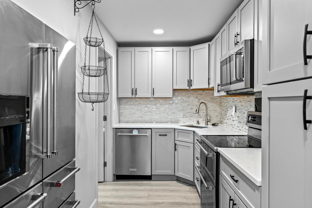 Photo of 35 Mathews Avenue #20, Waterville, ME 04901 (MLS # 1657769)