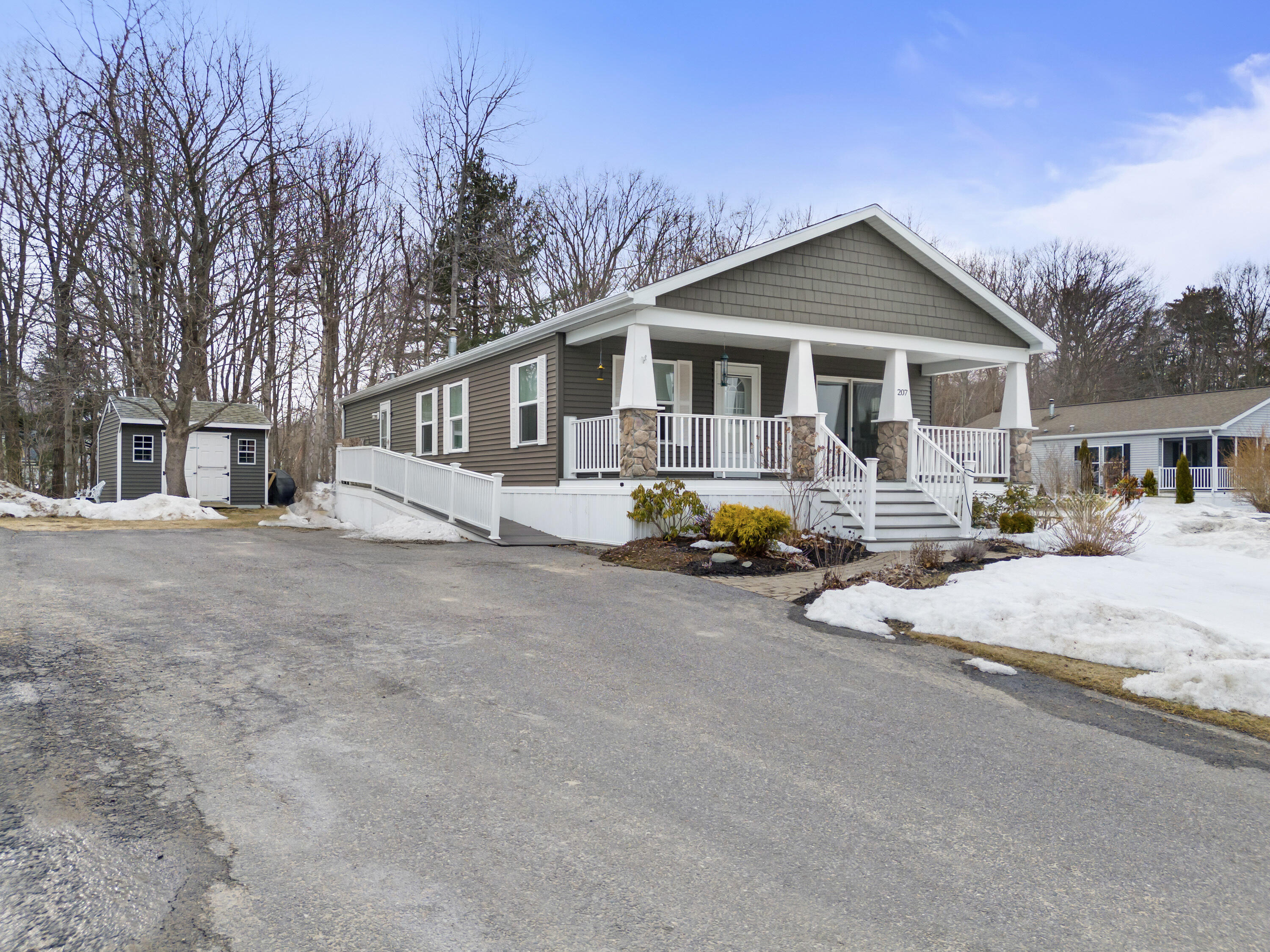 Listing image 1