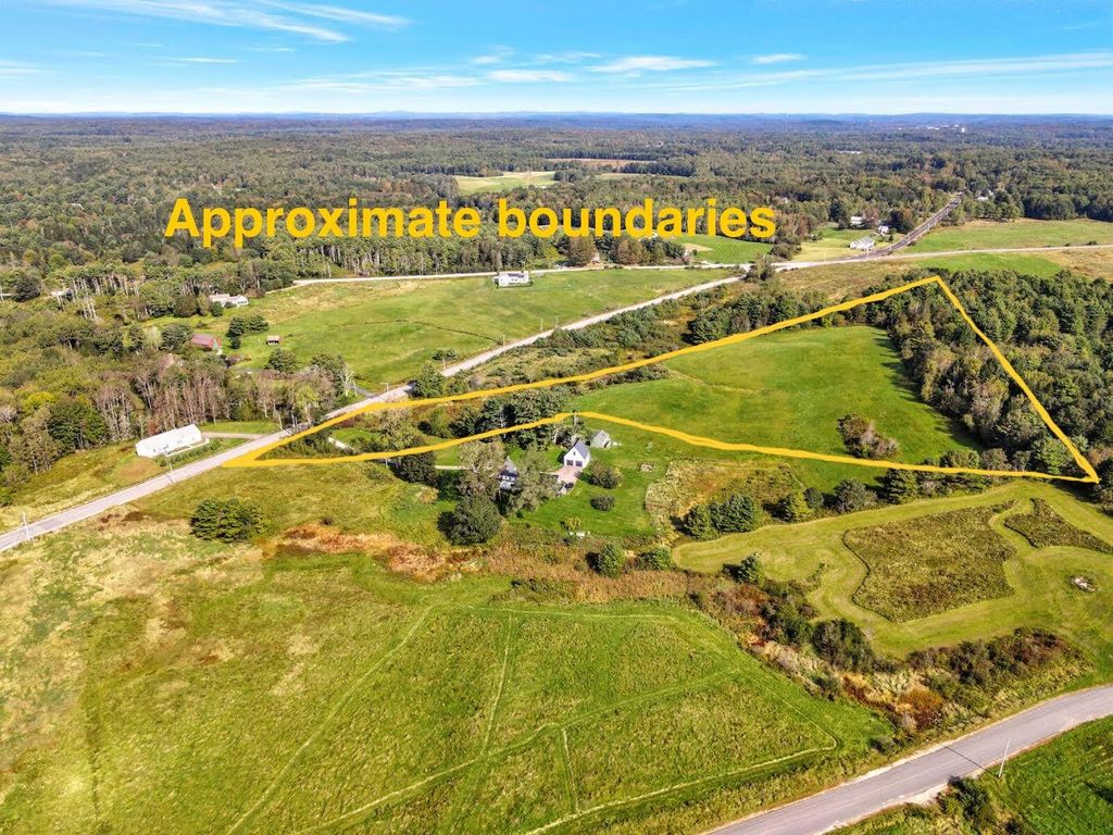 Photo of 5 Round Hill Lane, Brunswick, ME 04011 (MLS # 1641343)