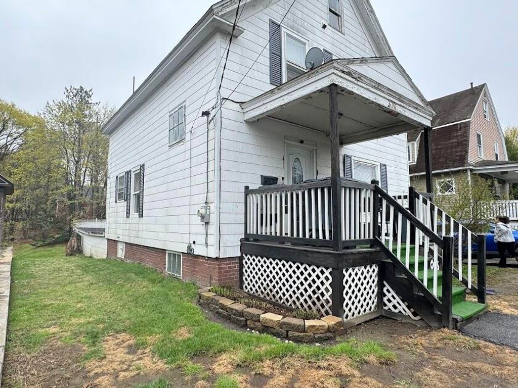 Photo of 379 College Street, Lewiston, ME 04240 (MLS # 1621133)
