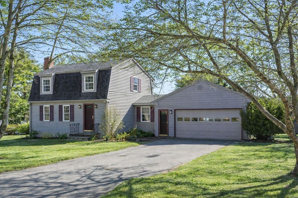 Photo of 93 Caron Street, Portland, ME 04103 (MLS # 1653853)