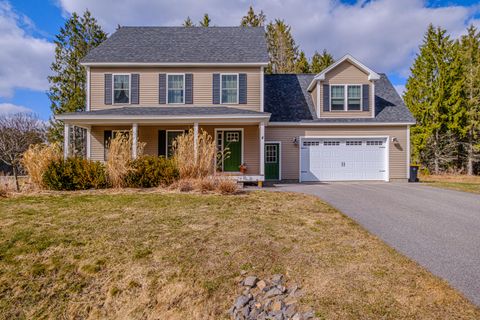 Photo of 4 Ladd Drive, Scarborough, ME 04074 (MLS # 1655333)