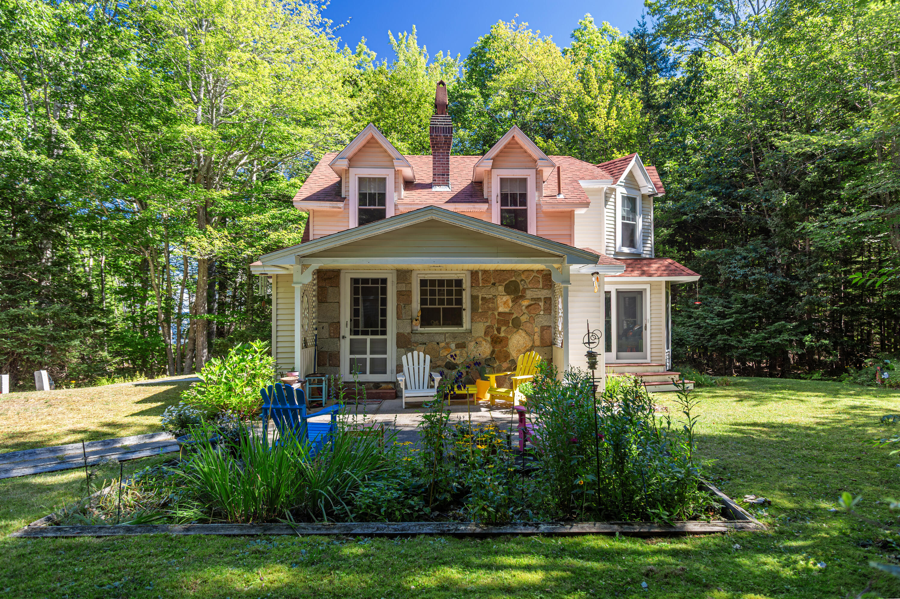 102 Degregoire Park 2
