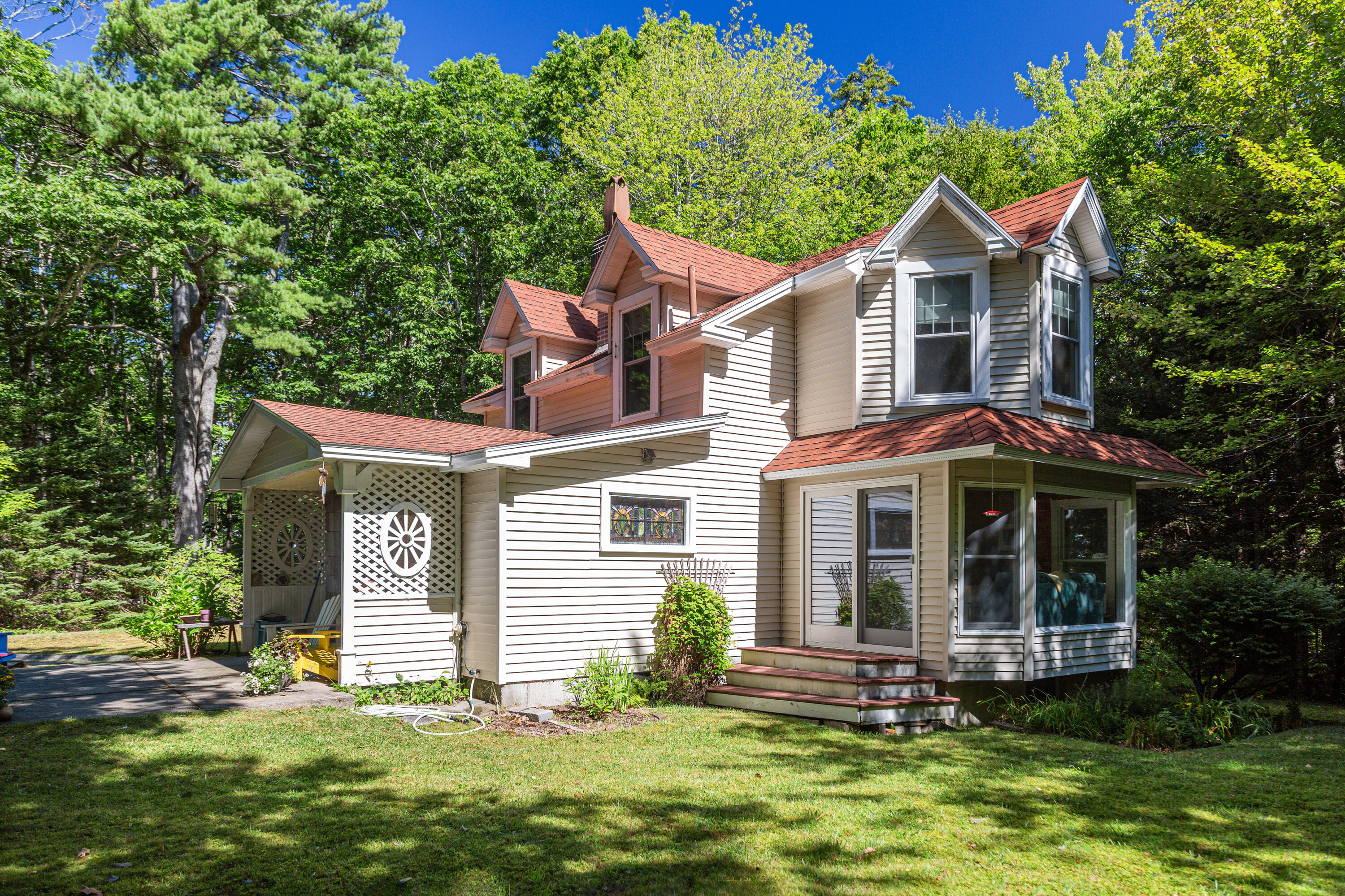 102 Degregoire Park 2