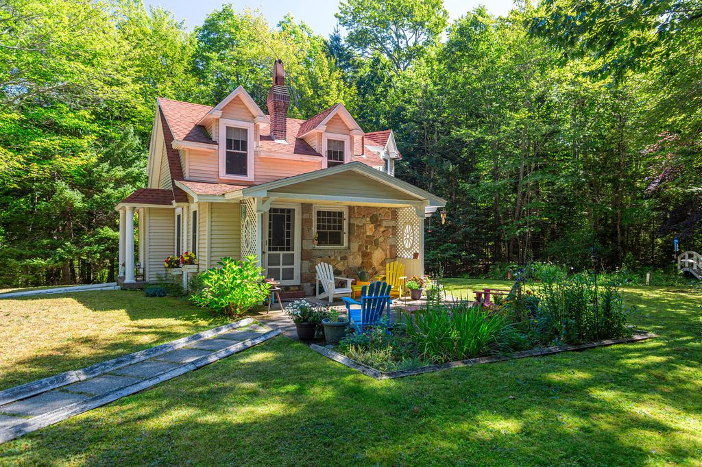 Photo of 102 Degregoire Park #2, Bar Harbor, ME 04609 (MLS # 1638537)